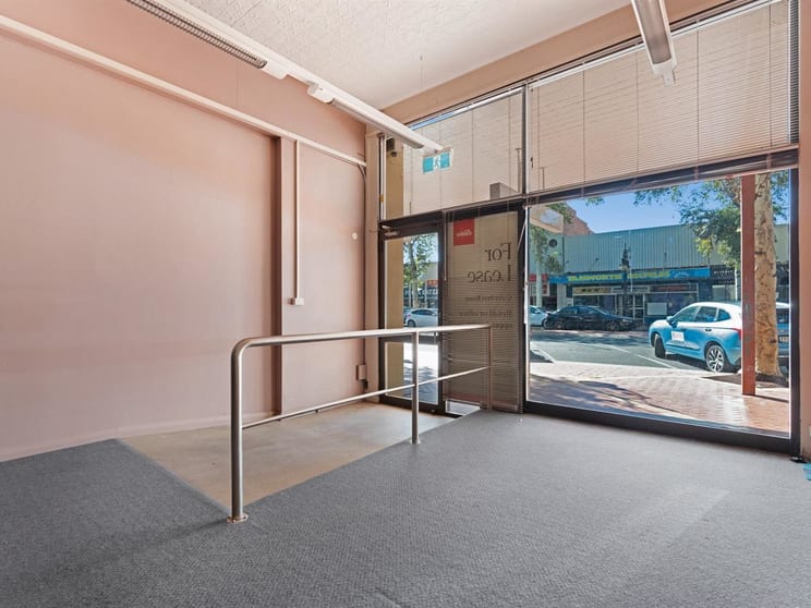 Click to view all images 259 Peel Street Tamworth NSW 2340 - Image 2