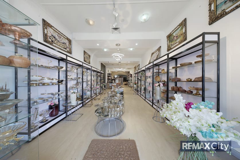 Click to view all images Shop 2/365 Logan Road Stones Corner QLD 4120 - Image 2