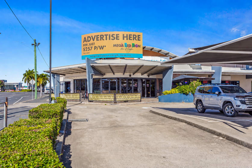 Click to view all images Unit 1B/235 Musgrave Street Berserker QLD 4701 - Image 2