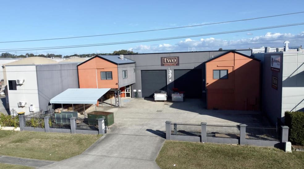 Click to view all images 347 MacDonnell Road Clontarf QLD 4019 - Image 1