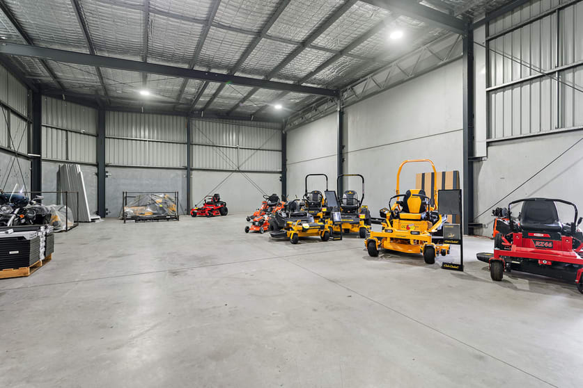 1 & 2/2 Sabre Close Rutherford NSW 2320 - Image 3