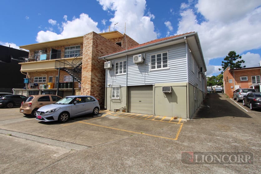 Click to view all images Carina QLD 4152 - Image 1
