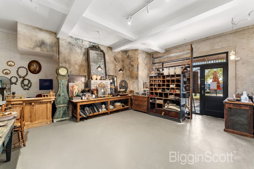 Click to view all images 5/27 Vincent Street Daylesford VIC 3460 - Image 3