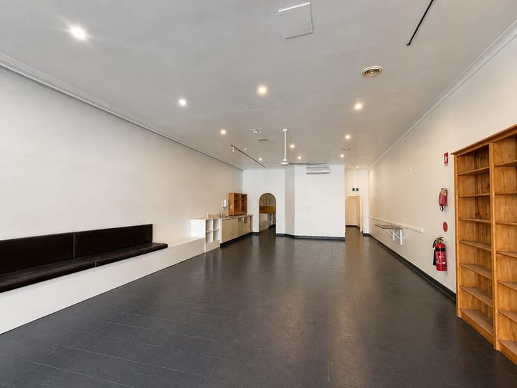 Click to view all images 140A Auburn Street Goulburn NSW 2580 - Image 3