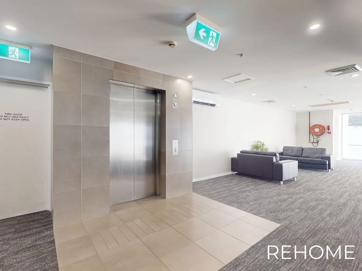 Click to view all images Office 4/996 Hay Street Perth WA 6000 - Image 3
