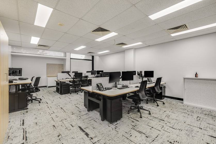 Click to view all images 2a/12 Neil Street Toowoomba City QLD 4350 - Image 2