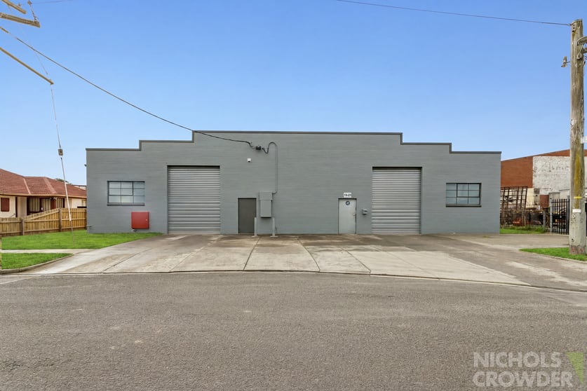 Click to view all images 19-21 Moresby Avenue Seaford VIC 3198 - Image 1