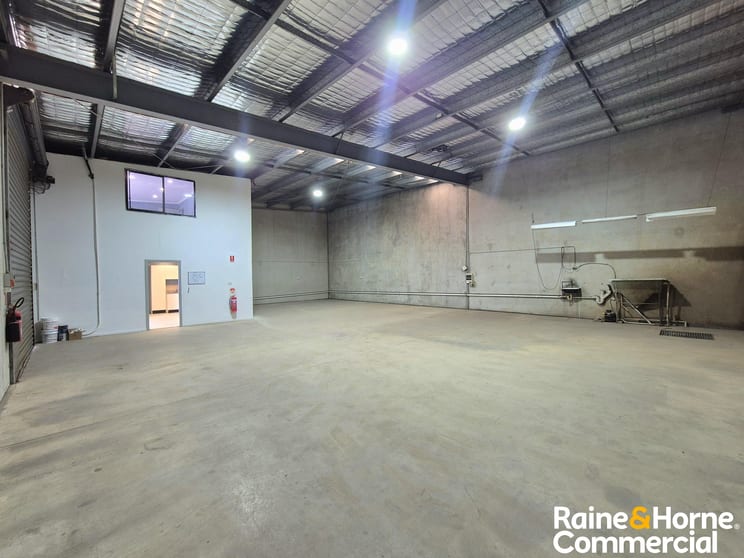 Click to view all images 27/37-47 Borec Road Penrith NSW 2750 - Image 3