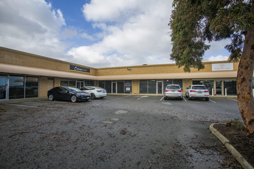 13/1 Irwin Road Wangara WA 6065 - Image 2