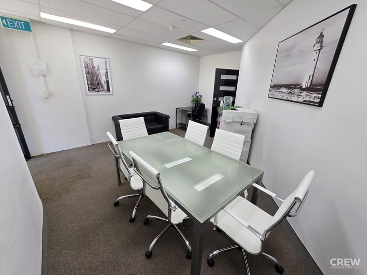 3/52 Davenport Street Southport QLD 4215 - Image 3
