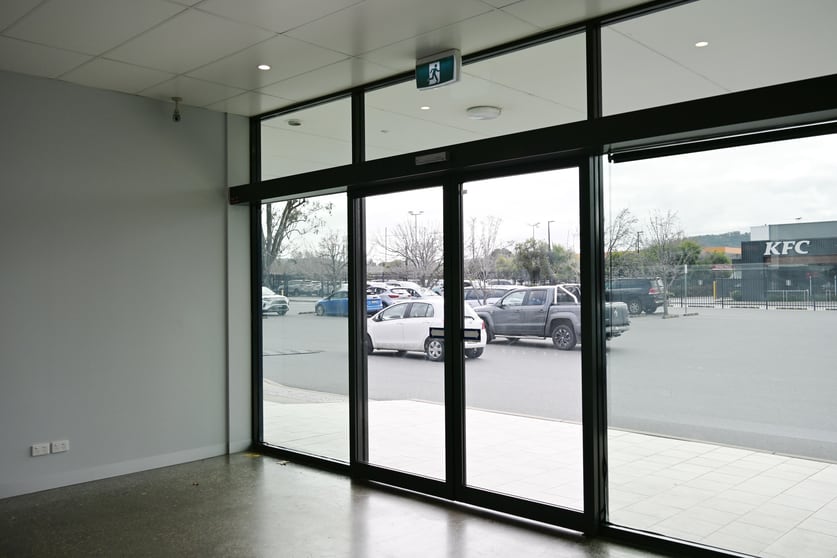 Click to view all images 2/355-357 Wagga Road Lavington NSW 2641 - Image 2