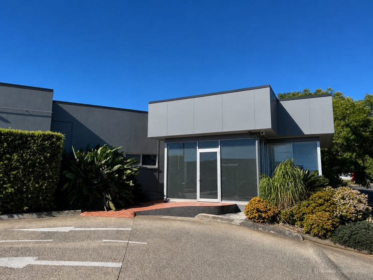 3/360-362 Stenner Street Kearneys Spring QLD 4350 - Image 2