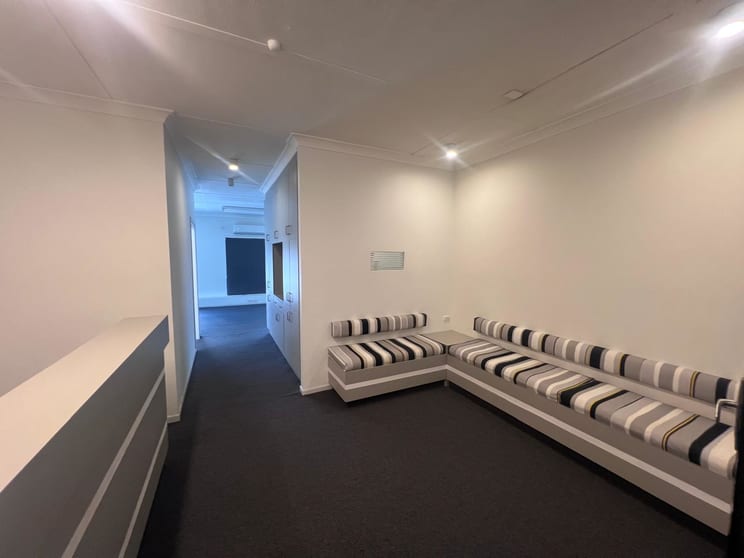 Click to view all images 4/113 Scarborough Street Southport QLD 4215 - Image 1