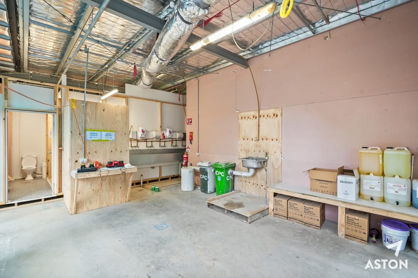 Click to view all images 8 Essex Street Prahran VIC 3181 - Image 3