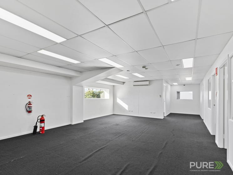 Click to view all images 4/483 Lutwyche Road Lutwyche QLD 4030 - Image 1