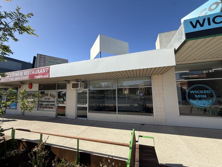Click to view all images 21 Gorge Road South Morang VIC 3752 - Image 3
