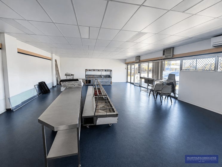 Click to view all images Rockhampton QLD 4701 - Image 3