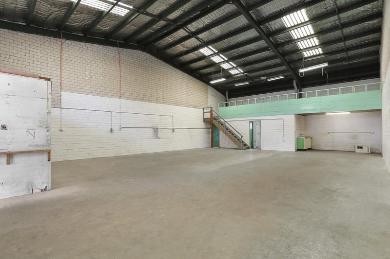 Click to view all images Unit 3/3/16 Works Place Milperra NSW 2214 - Image 3