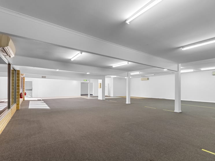 Click to view all images 112 Mcdouall Stuart Avenue Whyalla Norrie SA 5608 - Image 3