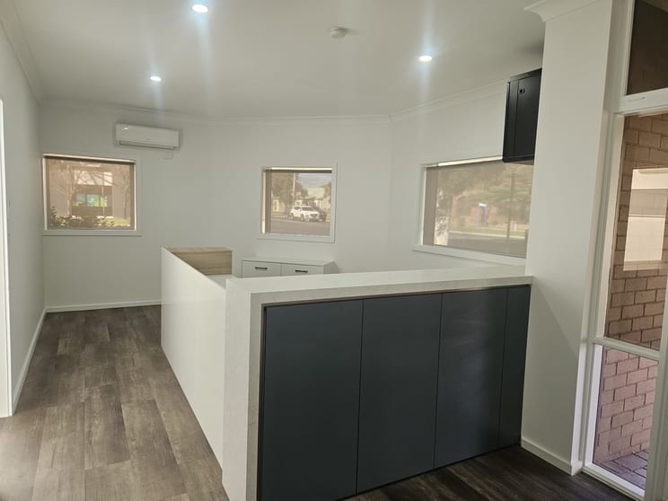 Click to view all images 272 Eleventh Street Mildura VIC 3500 - Image 3