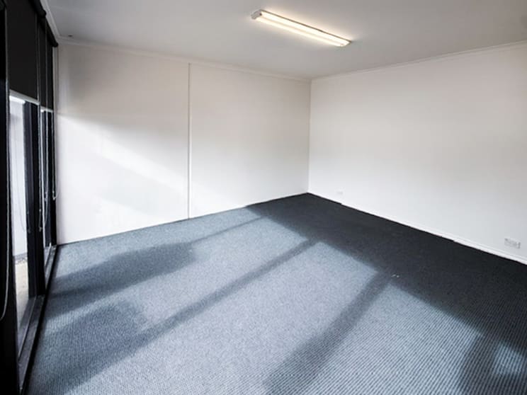 Click to view all images 34A Cumberland Drive Seaford VIC 3198 - Image 4