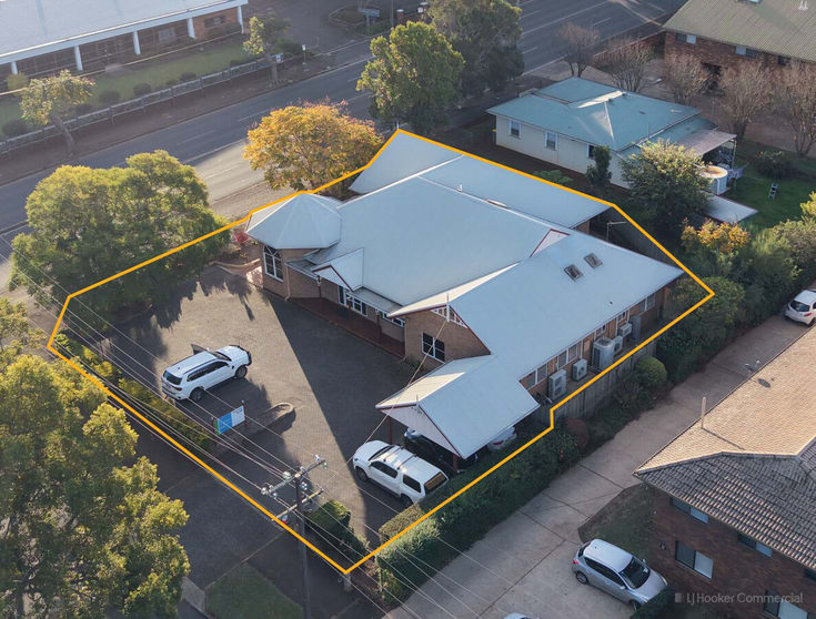 Click to view all images 51 Hill Street Toowoomba City QLD 4350 - Image 3