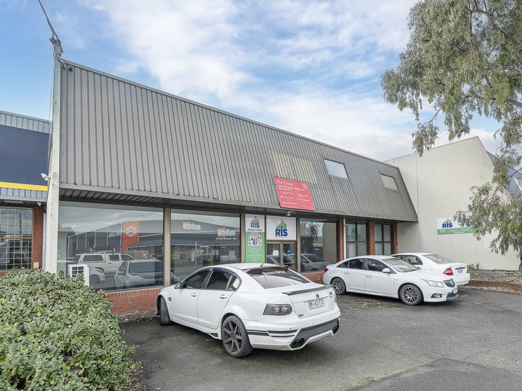 Click to view all images Unit 2/8 Lampton Avenue Glenorchy TAS 7010 - Image 1