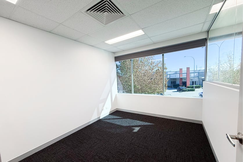 10/41 Catalano Circuit Canning Vale WA 6155 - Image 3