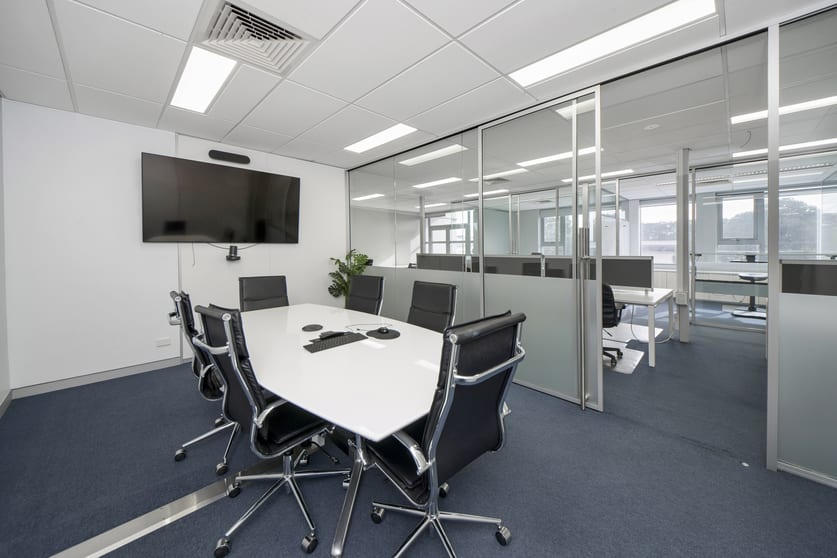 Click to view all images 28/3 Box Road Caringbah NSW 2229 - Image 3