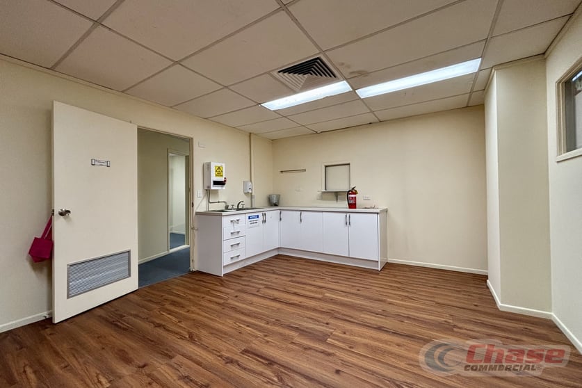 8 Colebard Street East Acacia Ridge QLD 4110 - Image 5