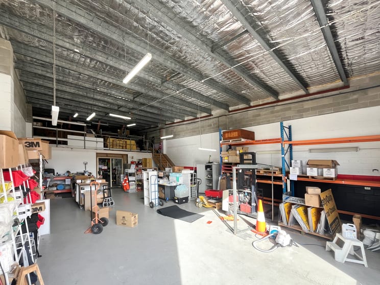 Click to view all images Unit 3/305 Manns Road West Gosford NSW 2250 - Image 3
