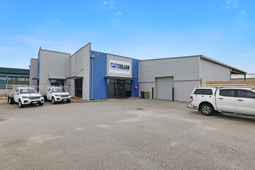 Click to view all images 4 Stockton Road Port Kennedy WA 6172 - Image 1