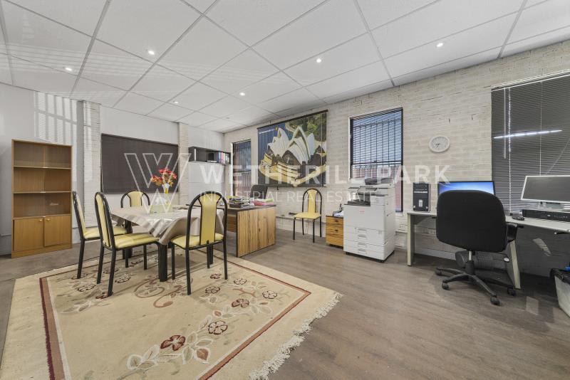 Click to view all images Smithfield NSW 2164 - Image 3