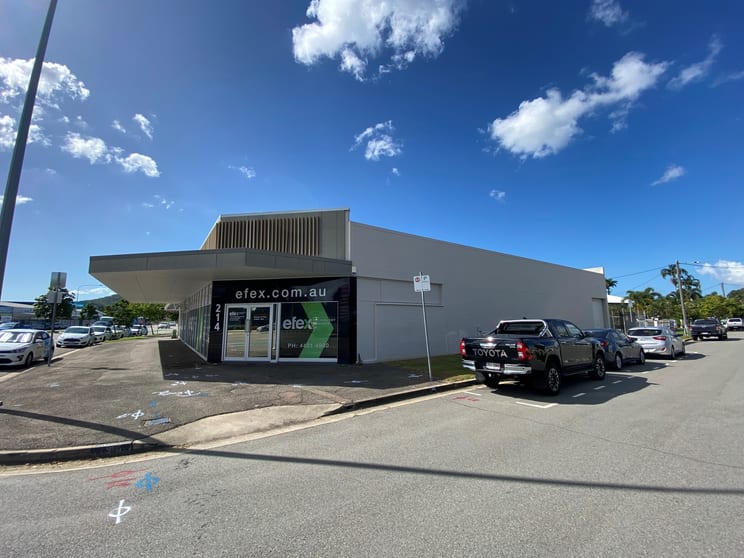 Unit 2/214-216 Charters Towers Road Hermit Park QLD 4812 - Image 2