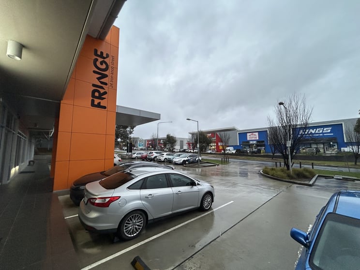 Click to view all images Unit 5/24 Iron Knob Street Fyshwick ACT 2609 - Image 2