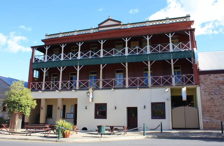 Click to view all images 98 Wharf Street Maryborough QLD 4650 - Image 1