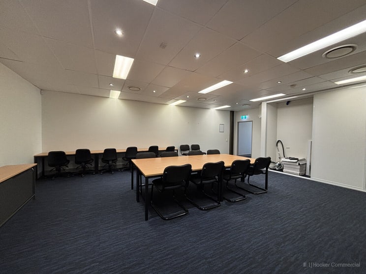 Click to view all images 4/137 Herries Street Toowoomba City QLD 4350 - Image 2
