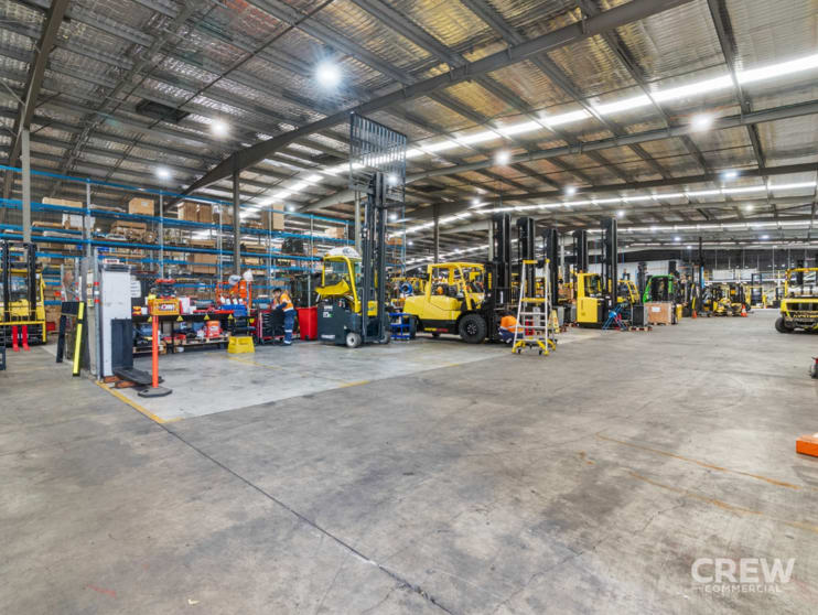 Click to view all images 11 Lombank Street Acacia Ridge QLD 4110 - Image 2