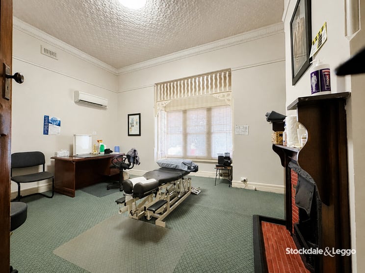 Click to view all images 7 Edward Street Shepparton VIC 3630 - Image 3