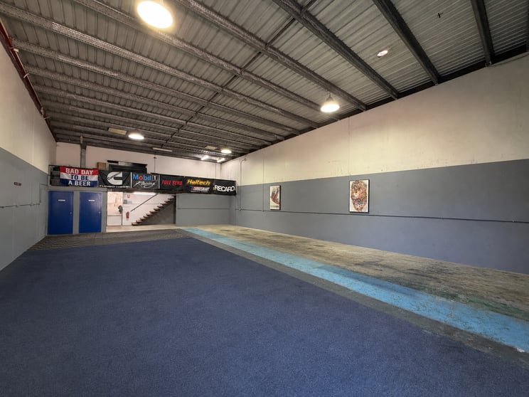Click to view all images 2/2 Kendor Street Arundel QLD 4214 - Image 3