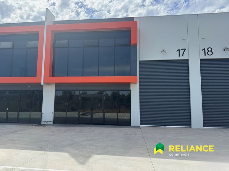 Click to view all images 17/49 Mcarthurs Road Altona North VIC 3025 - Image 1