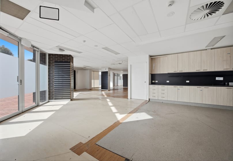 Click to view all images 237-238/140 Anketell Street Greenway ACT 2900 - Image 5