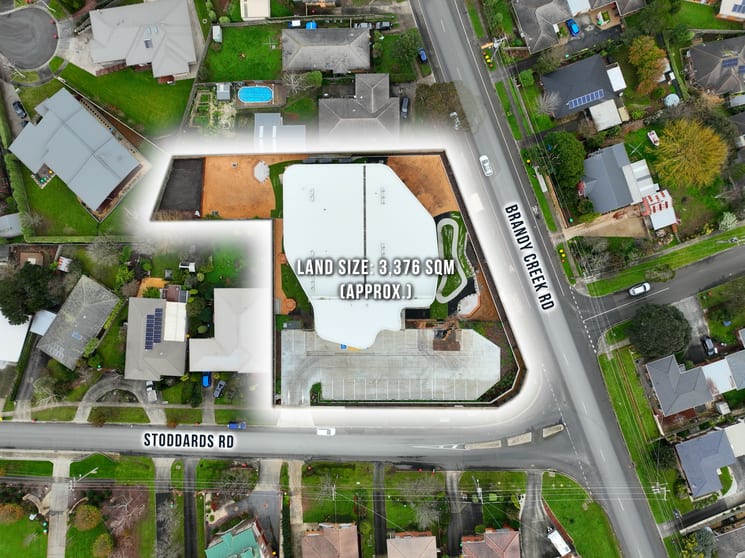 Click to view all images 122 Brandy Creek Road Warragul VIC 3820 - Image 2