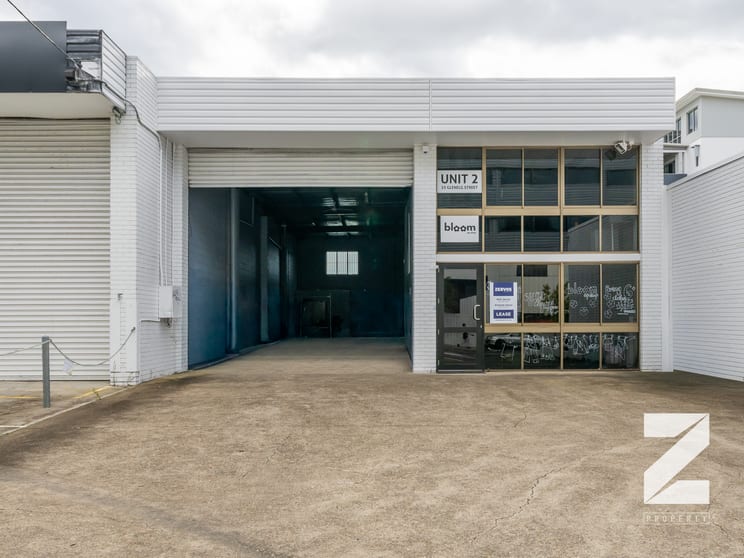 Click to view all images 2/25 Glenelg Street South Brisbane QLD 4101 - Image 1