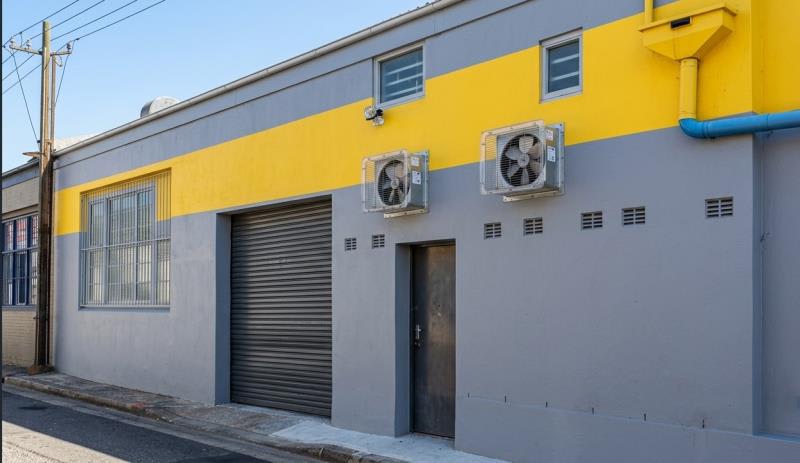 Click to view all images Unit/5 Hiles Alexandria NSW 2015 - Image 3