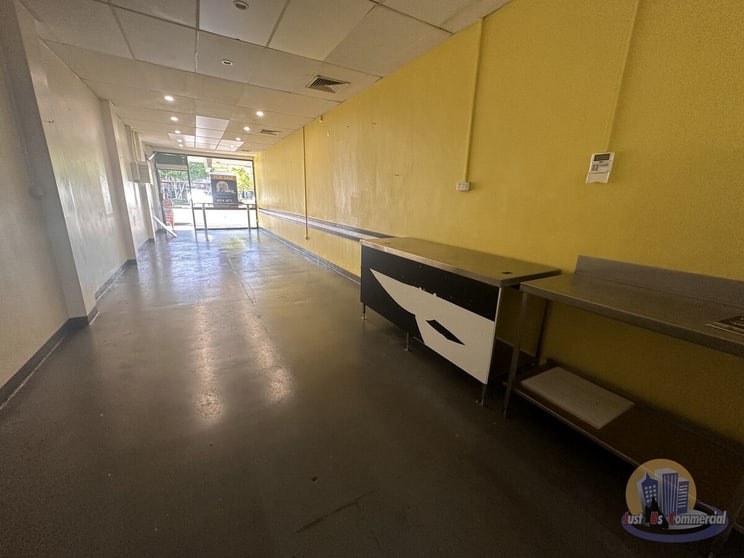 Click to view all images 90A Bourbong Street Bundaberg Central QLD 4670 - Image 3