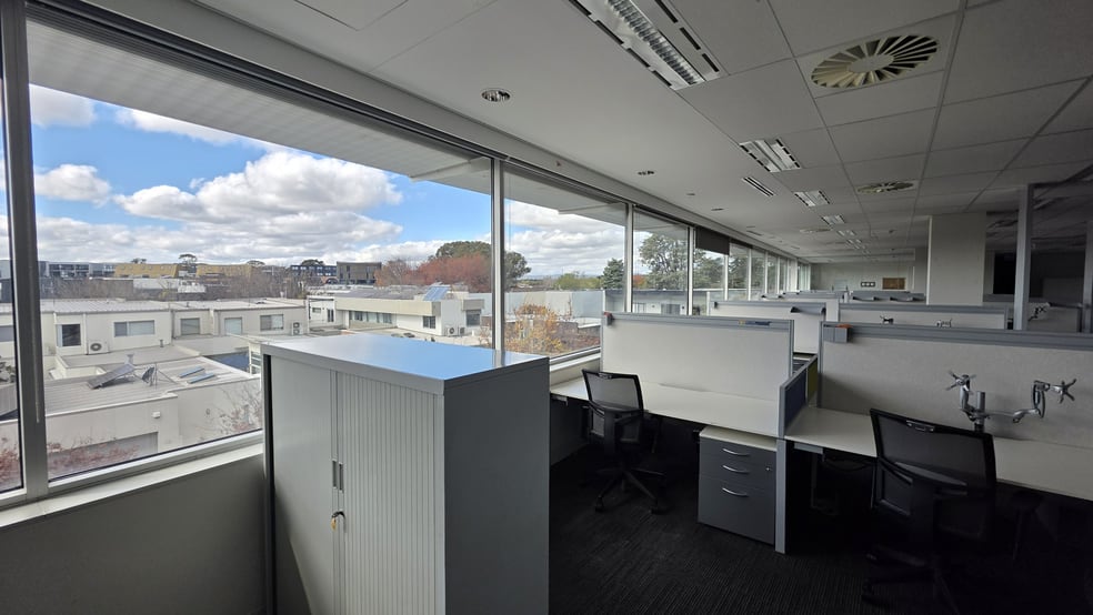 Click to view all images Unit 3, Level 1/55 Wentworth Avenue Kingston ACT 2604 - Image 2