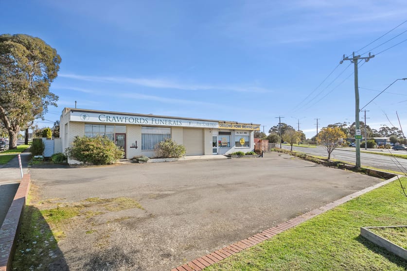 Click to view all images 1/108 Church Street Hamlyn Heights VIC 3215 - Image 2