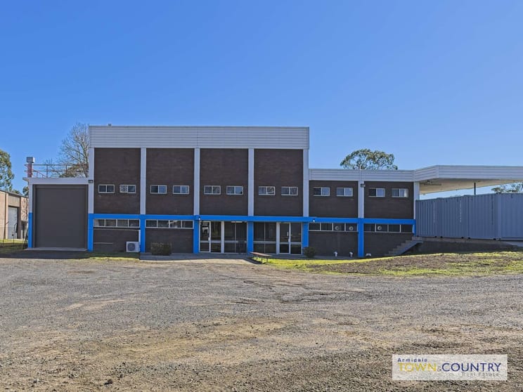 Click to view all images 46 Seaton Street Armidale NSW 2350 - Image 1