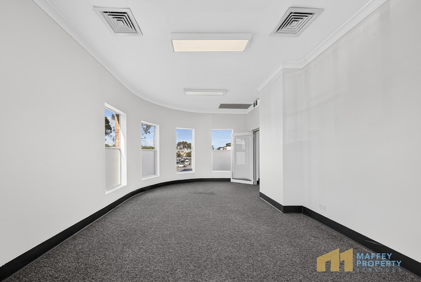 Click to view all images 11-13/2 North Avenue Cessnock NSW 2325 - Image 2